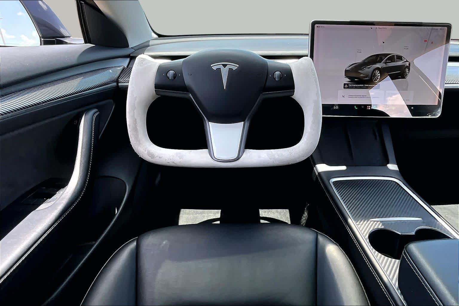 Used 2022 Tesla Model 3 Standard Range RWD image 5