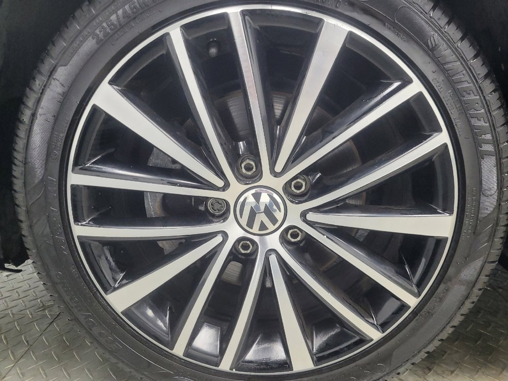 Used 2016 Volkswagen Jetta Sport w/ Lighting Package FWD image 31