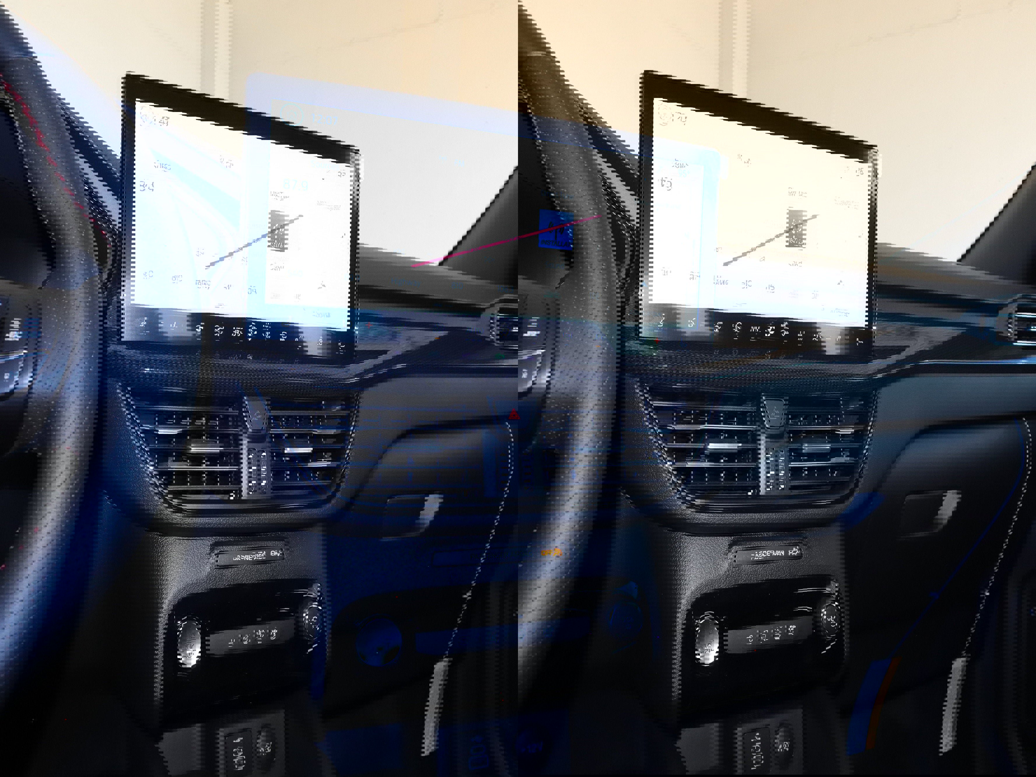 New 2025 Ford Escape ST-Line w/ Equipment Group 301A image 26