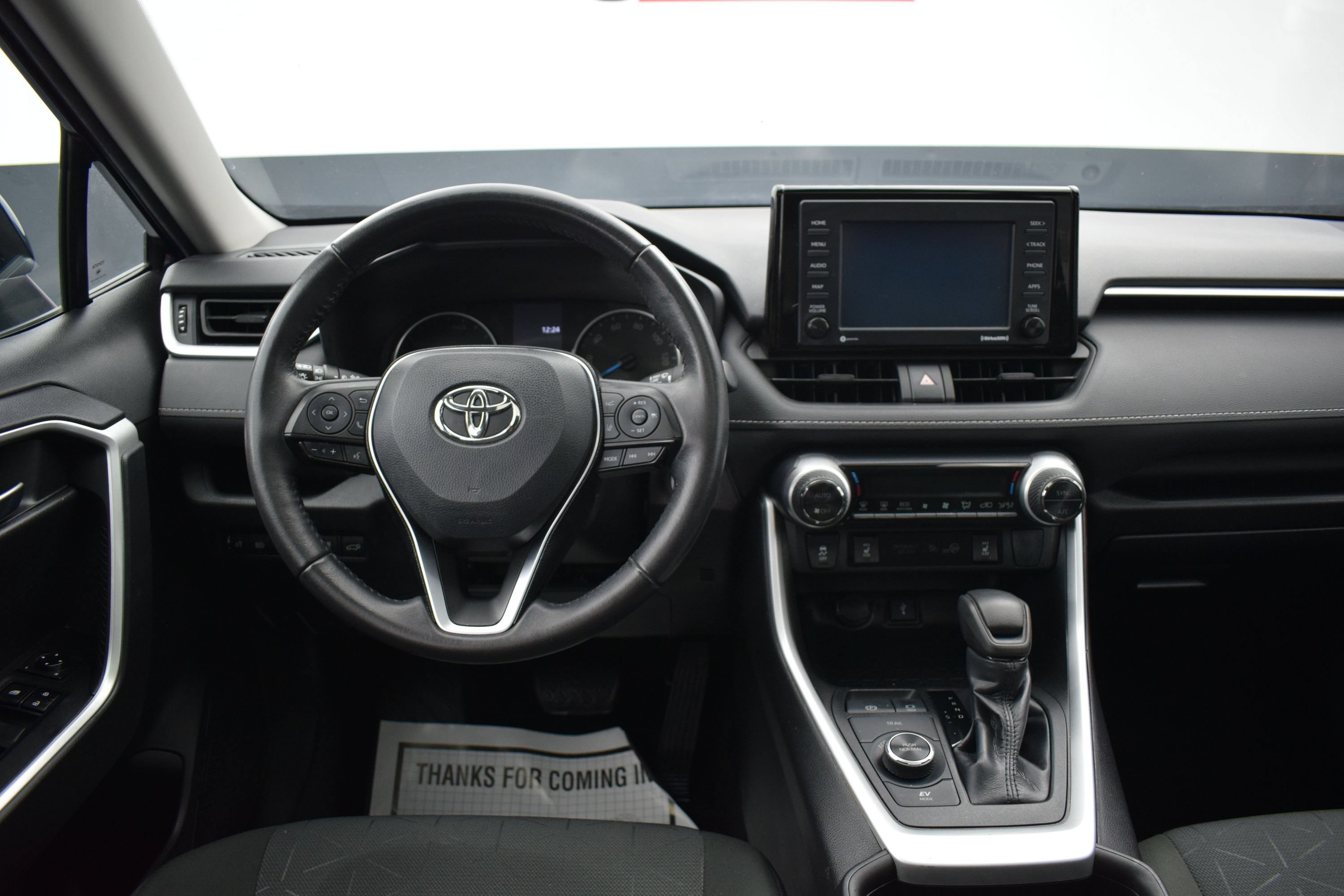Used 2021 Toyota RAV4 XLE w/ Convenience Package AWD/4WD image 15