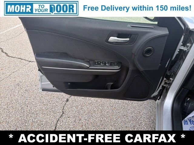 Used 2019 Dodge Charger SXT image 10