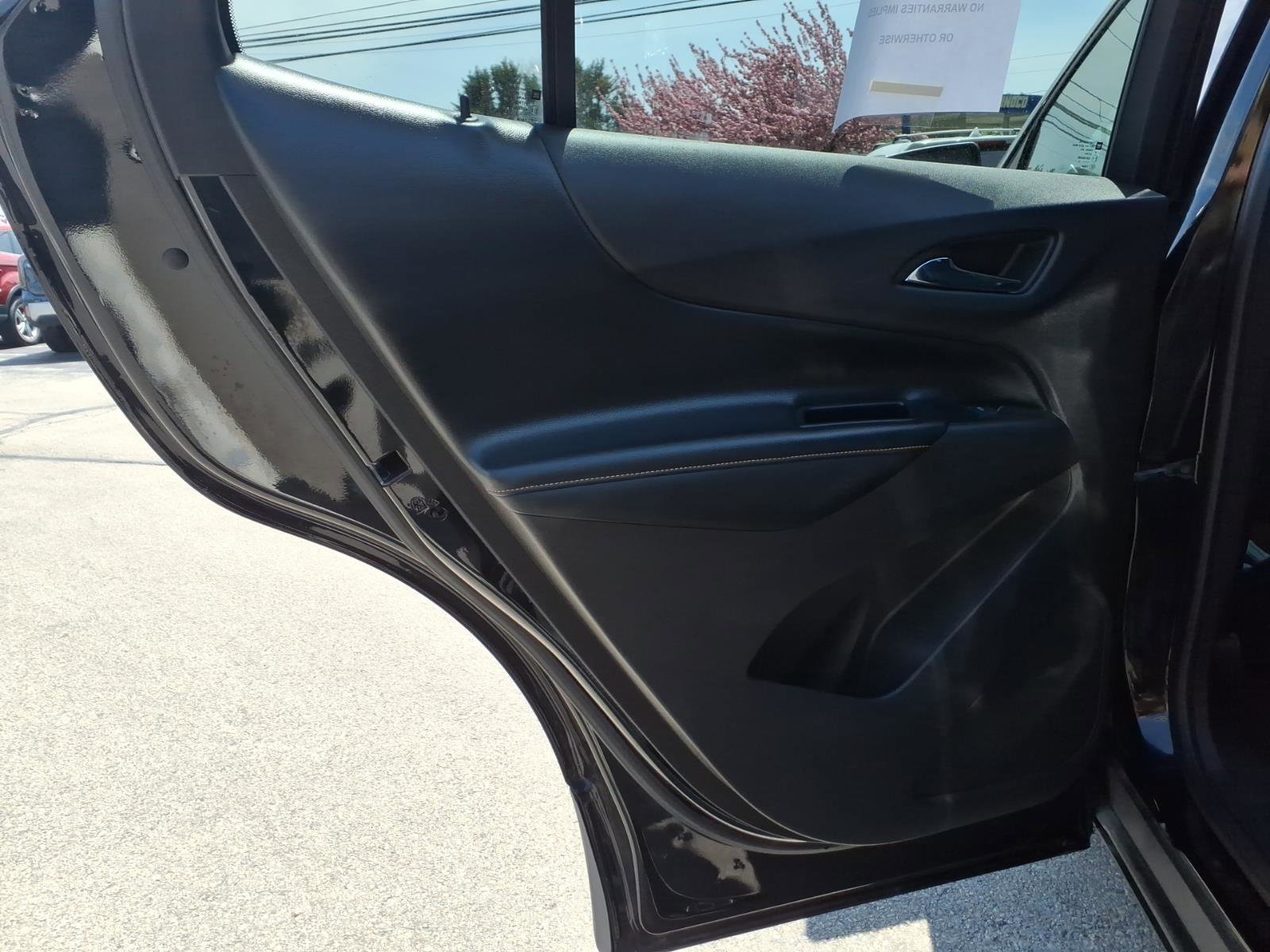 Used 2019 Chevrolet Equinox Premier FWD image 11