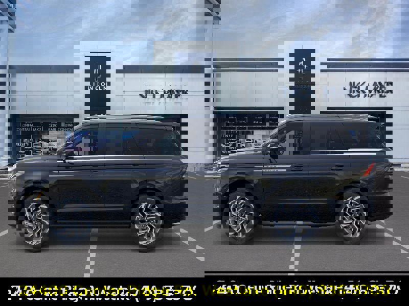 New 2026 Lincoln Navigator Reserve image 3