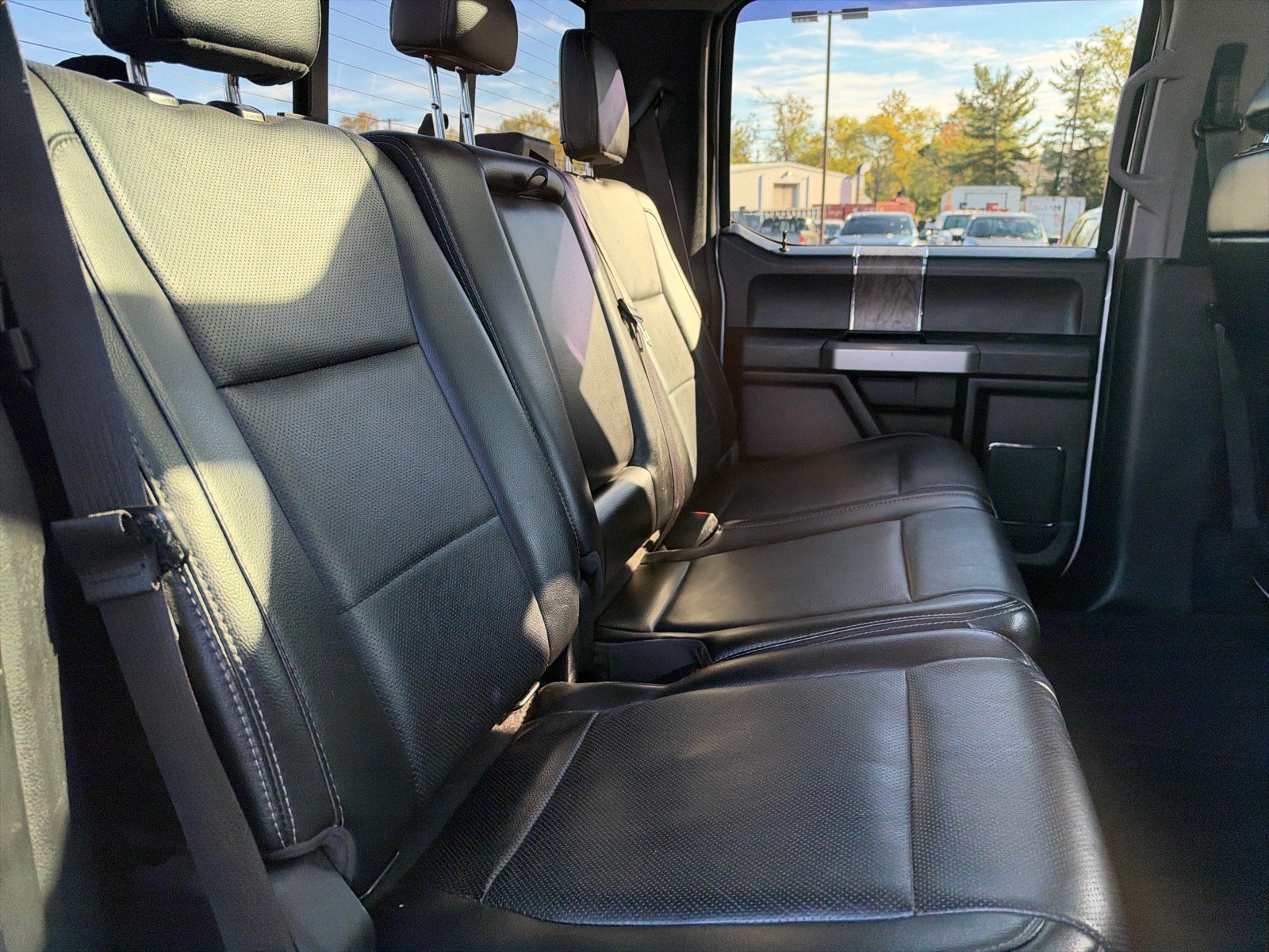 Used 2017 Ford F250 Lariat w/ Lariat Ultimate Package AWD/4WD image 19