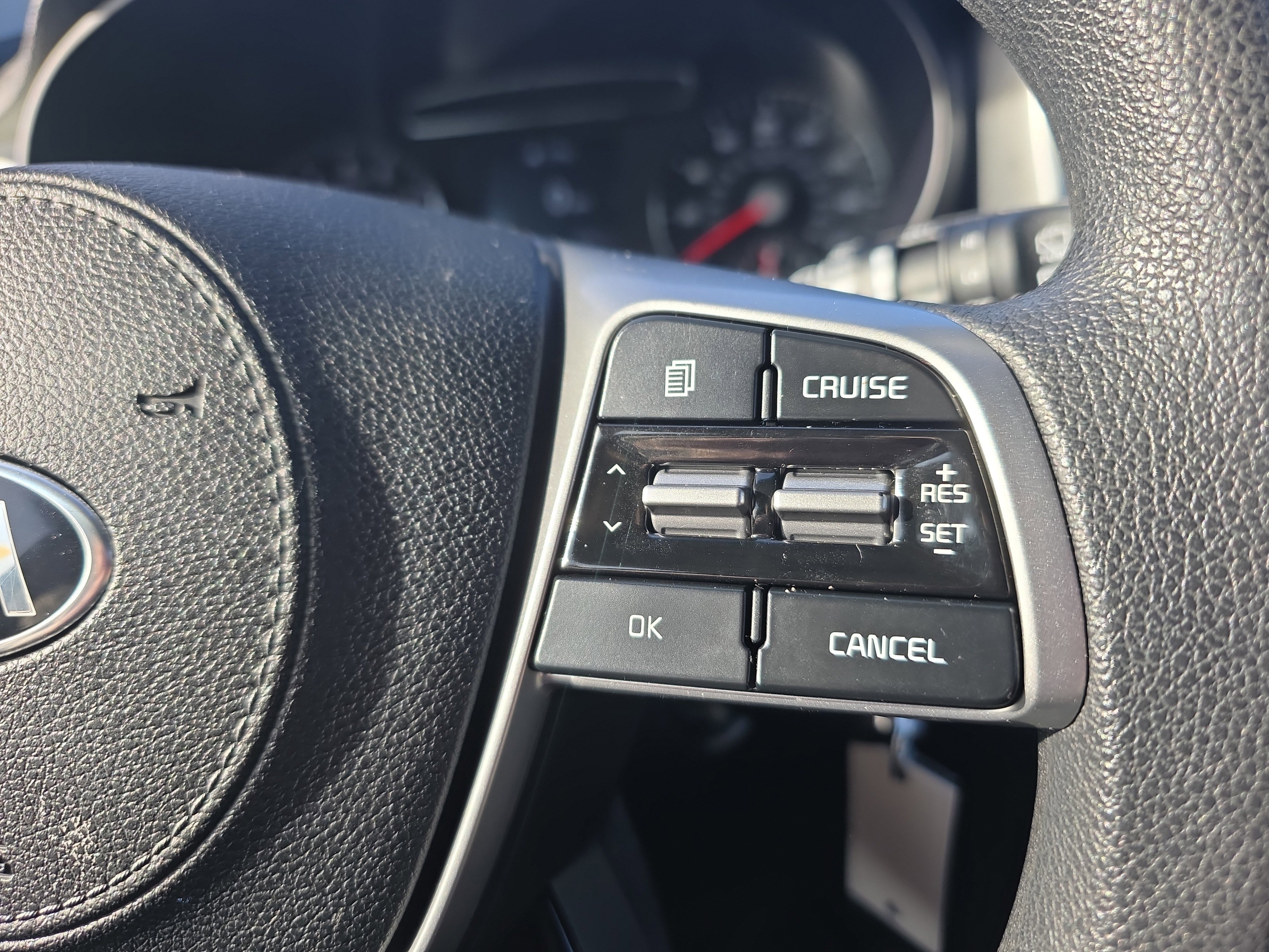 Used 2019 Kia Sorento LX image 32