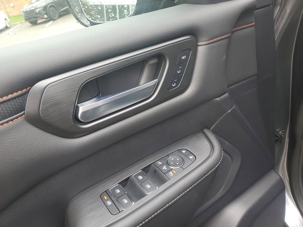 New 2025 Nissan Armada PRO-4X w/ Pro-4X Premium Package image 11