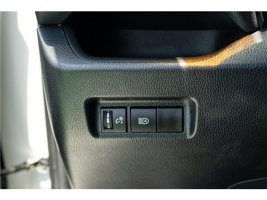 Used 2024 Toyota RAV4 XLE FWD image 10