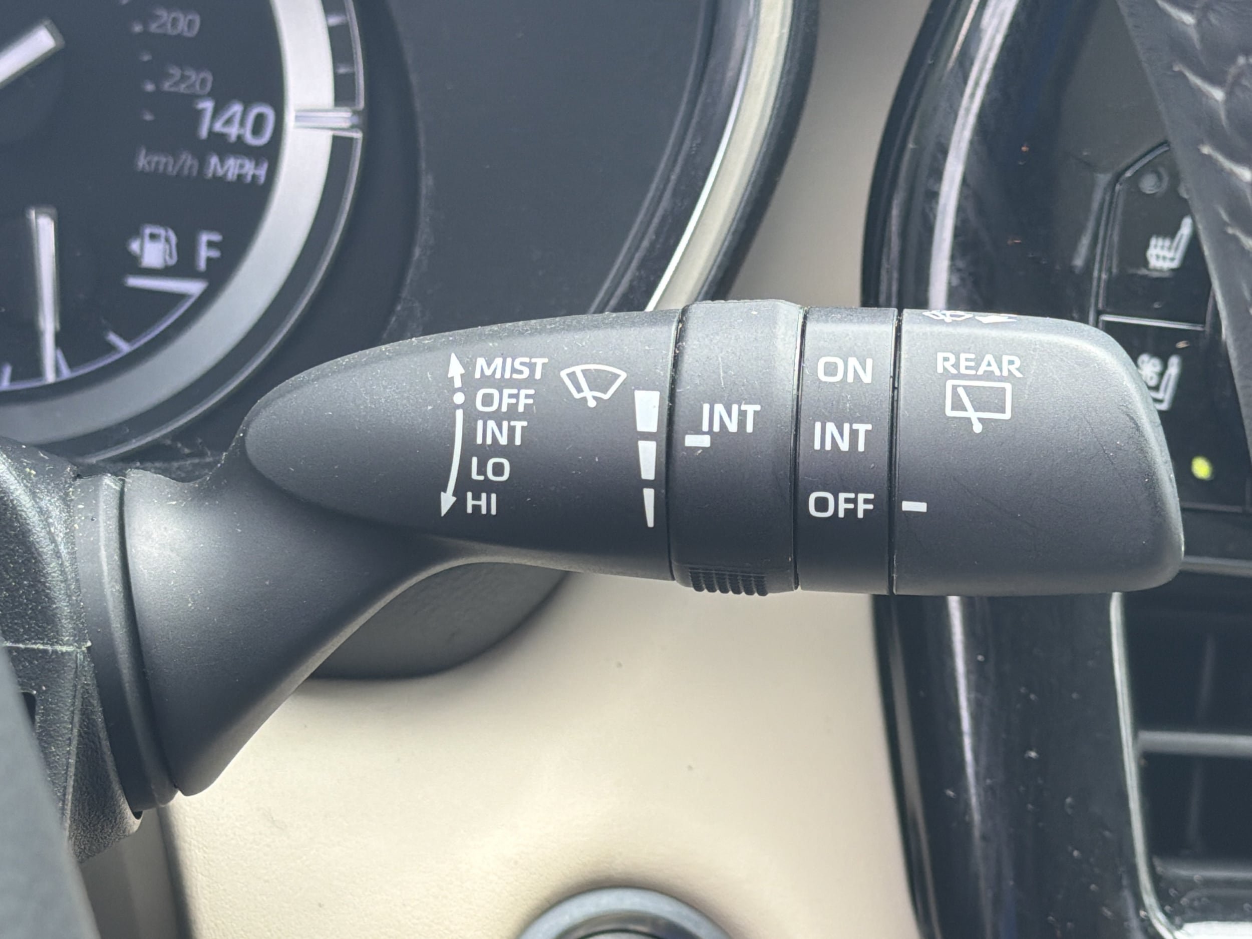 Certified 2021 Toyota Highlander Limited FWD image 10