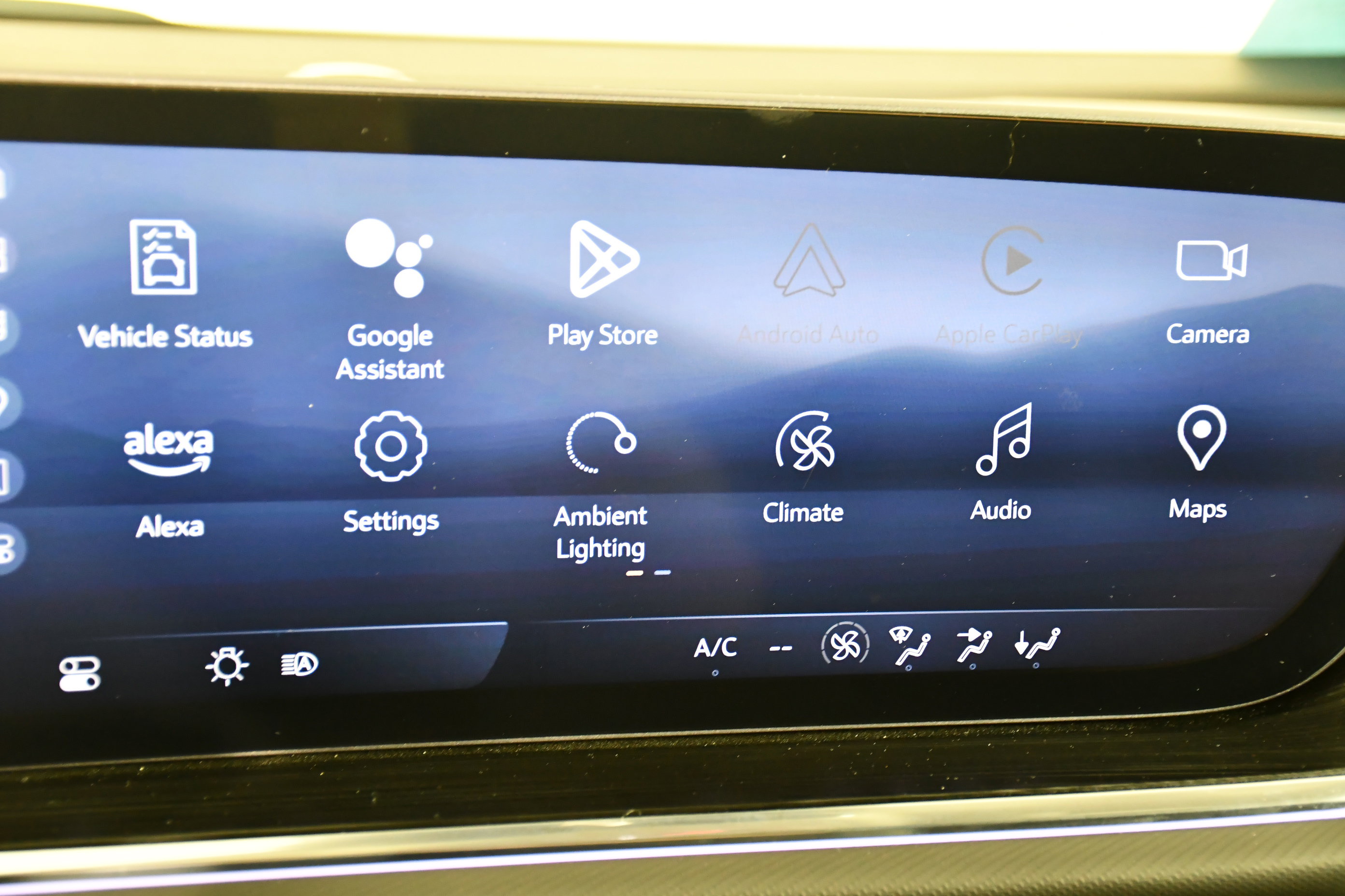 Used 2024 Buick Envision Preferred AWD/4WD image 27