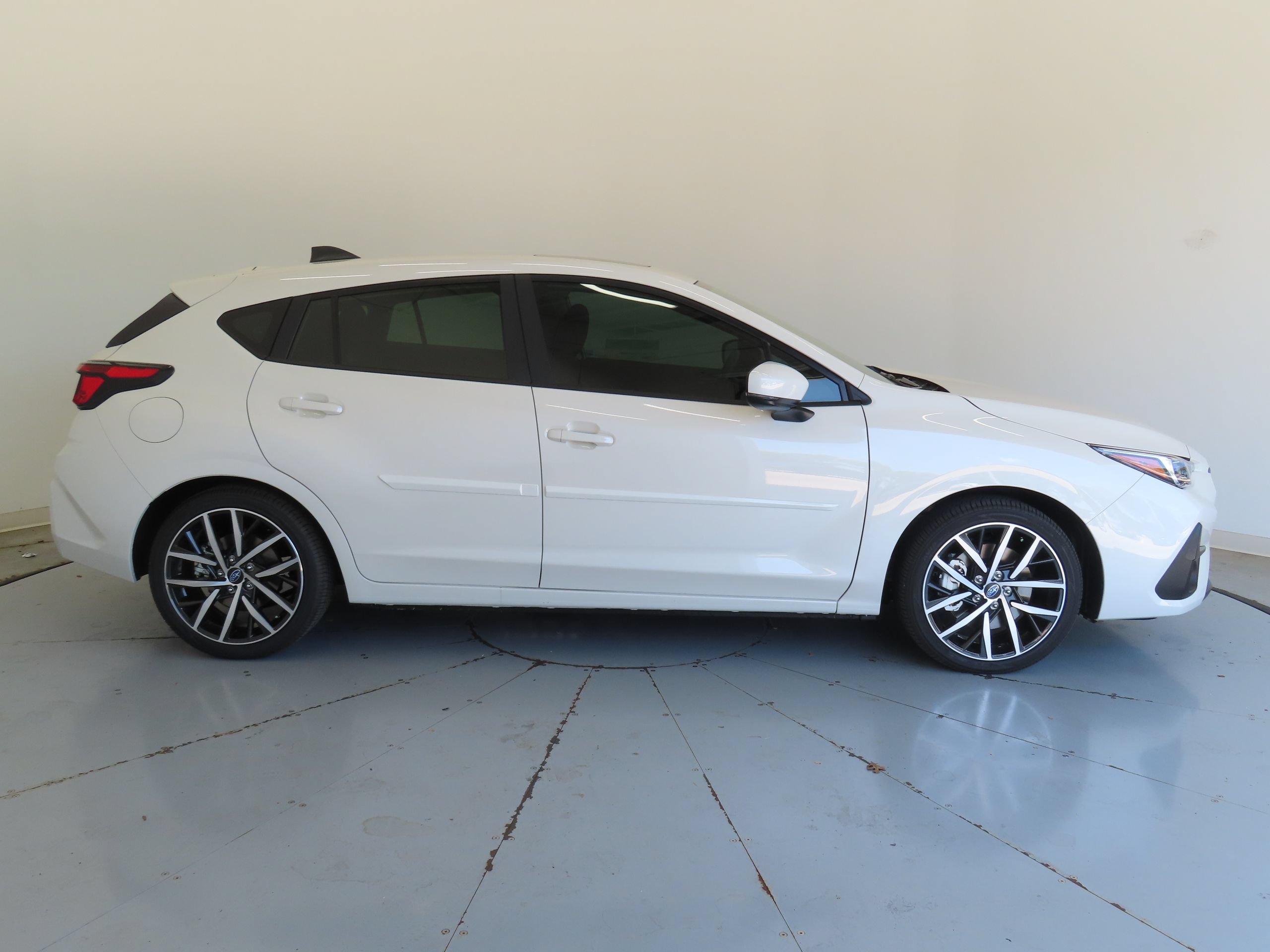 New 2026 Subaru Impreza 2.0i Sport AWD/4WD image 2