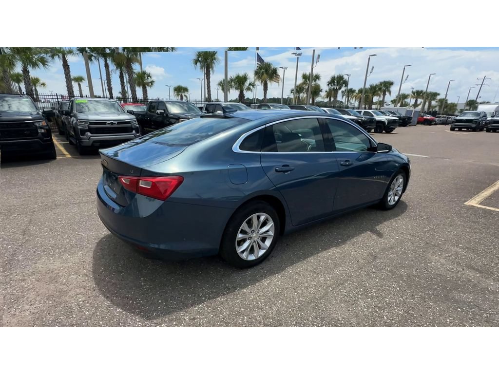 Used 2024 Chevrolet Malibu LT FWD image 2