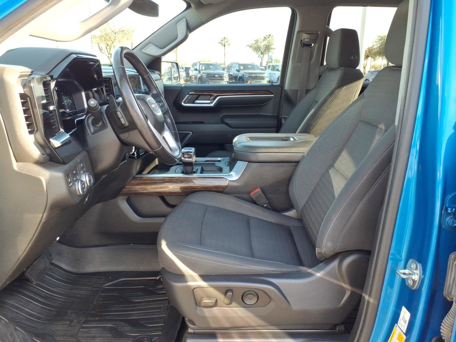 Used 2022 GMC Sierra 1500 Elevation image 15