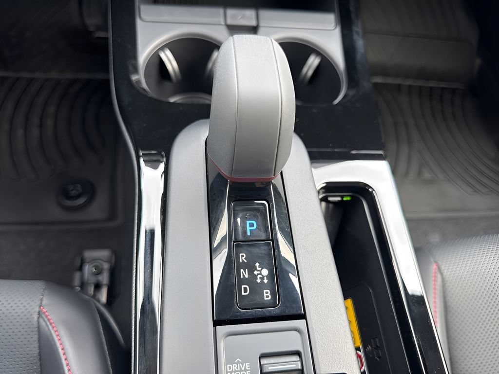 Used 2026 Toyota Prius Plug-In Hybrid FWD image 19