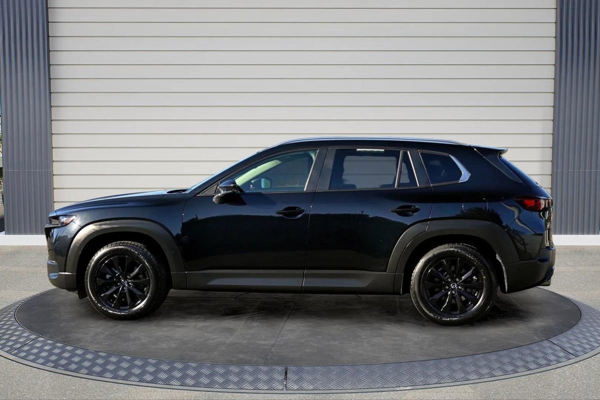 Used 2024 MAZDA CX-50 AWD 2.5 S w/ Premium Package image 4