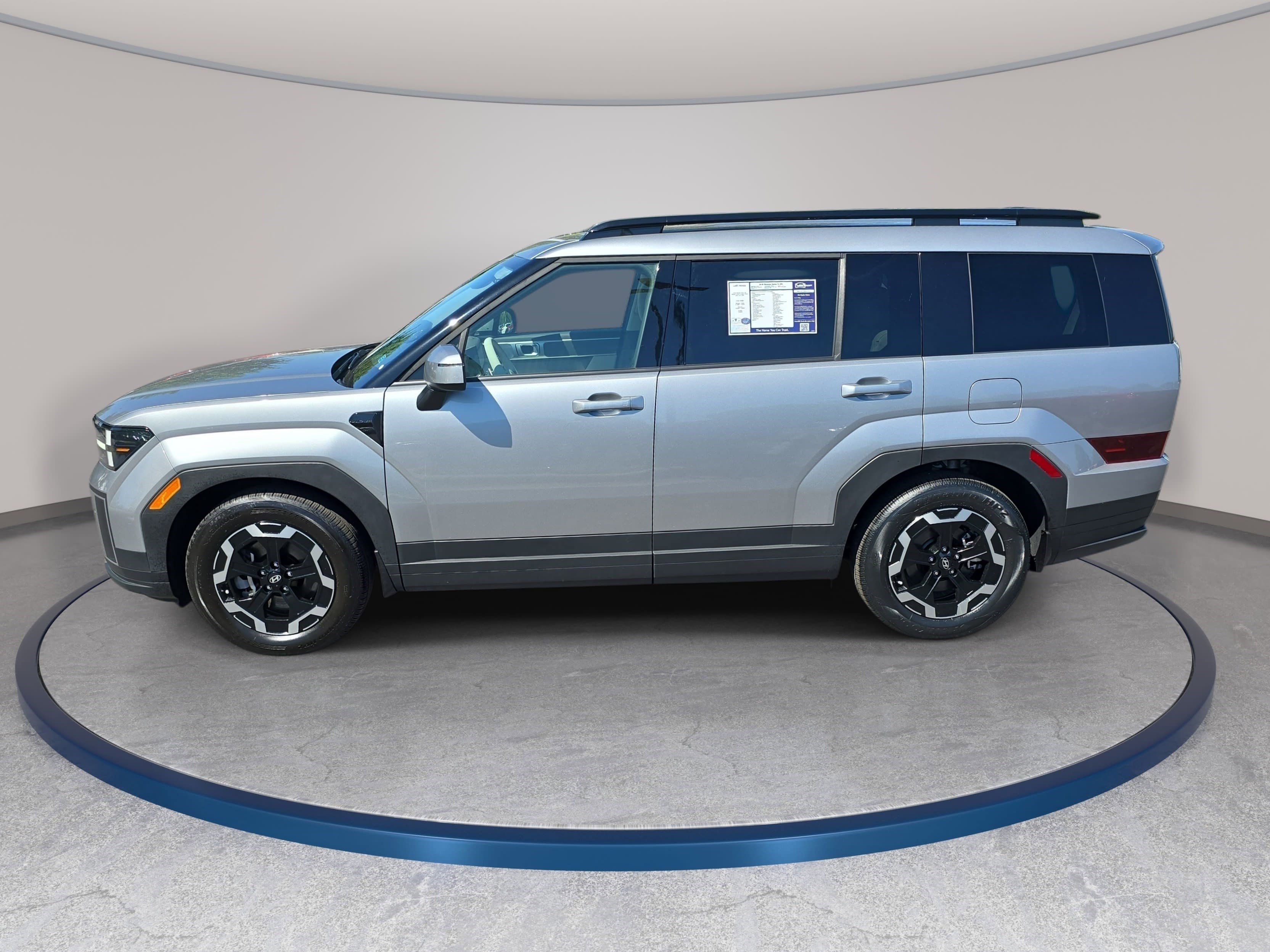 Used 2024 Hyundai Santa Fe SEL FWD image 8