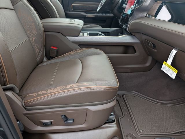 New 2026 RAM 2500 Limited image 32