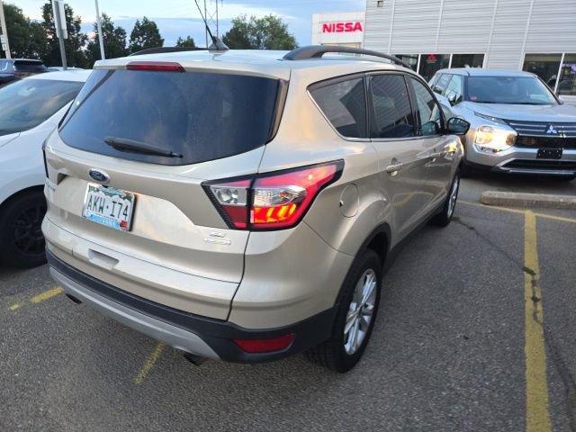 Used 2018 Ford Escape SE w/ SE Sync 3 Package FWD image 6
