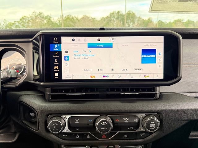 New 2026 Jeep Gladiator Sport image 18