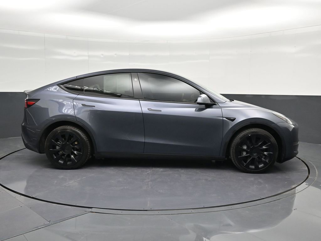 Used 2024 Tesla Model Y Long Range image 4