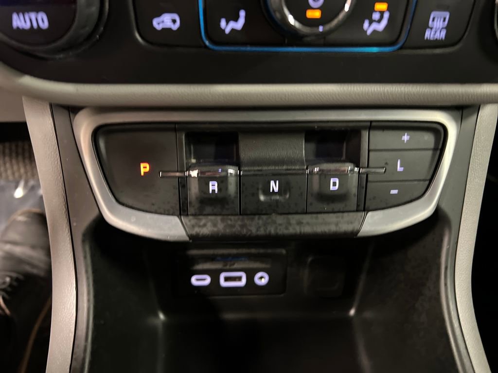 Certified 2022 GMC Terrain SLT image 25