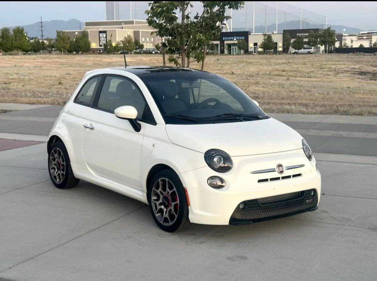 Used 2012 FIAT 500 Sport w/ Safety & Sound Pkg image 3