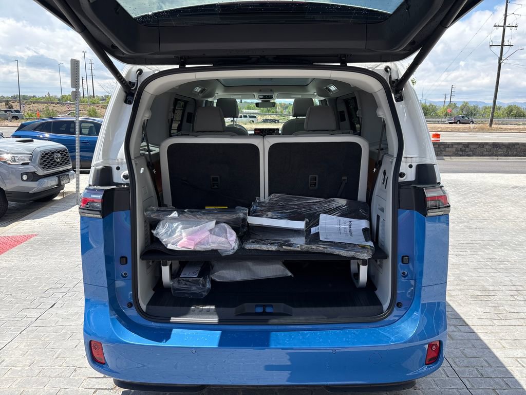 New 2025 Volkswagen ID. Buzz Pro S Plus AWD/4WD image 23