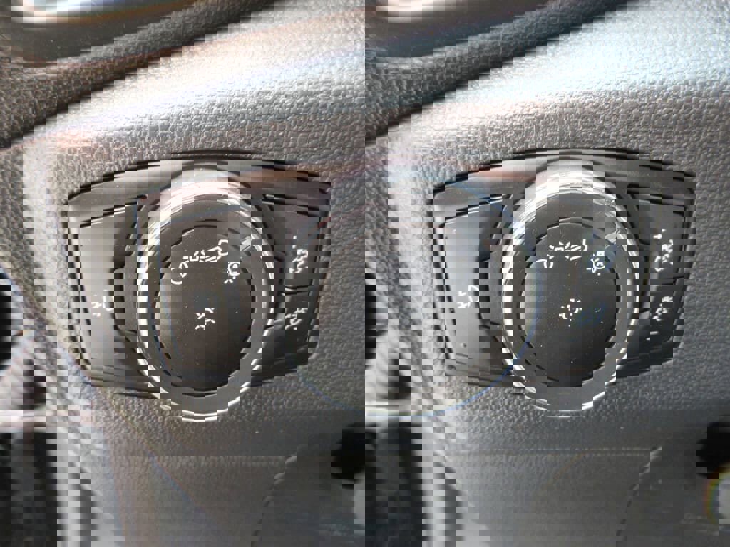 Used 2018 Ford EcoSport Titanium AWD/4WD image 22