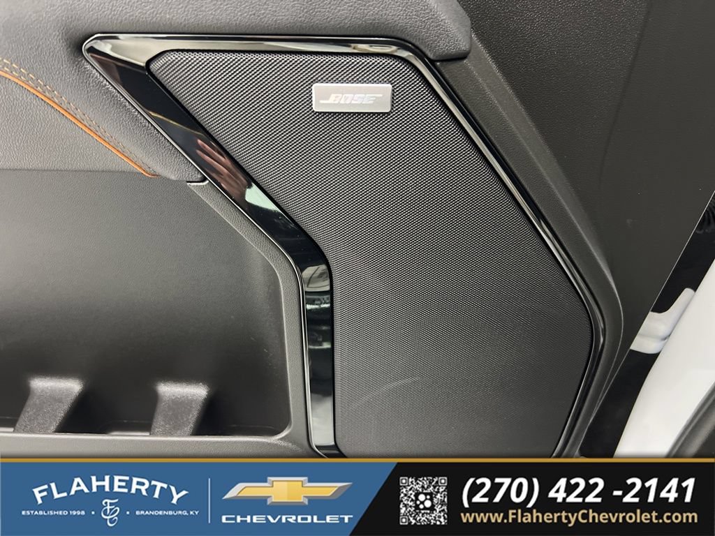 Used 2025 GMC Sierra 1500 AT4 w/ Technology Package AWD/4WD image 23
