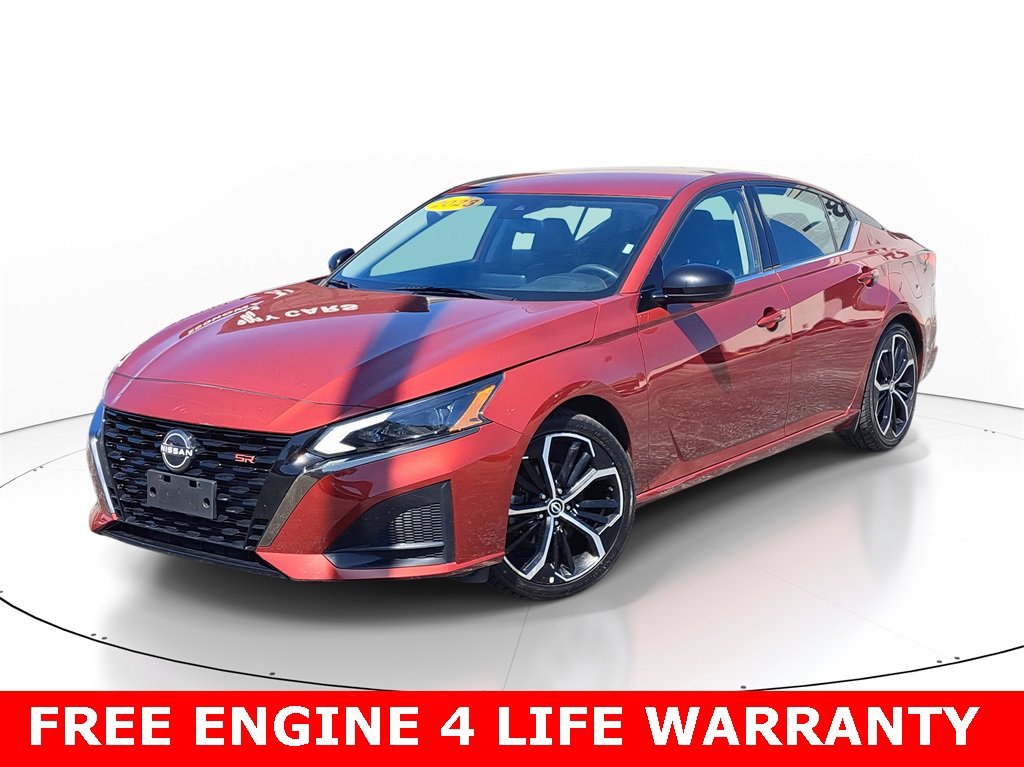Used 2023 Nissan Altima 2.5 SR image 1