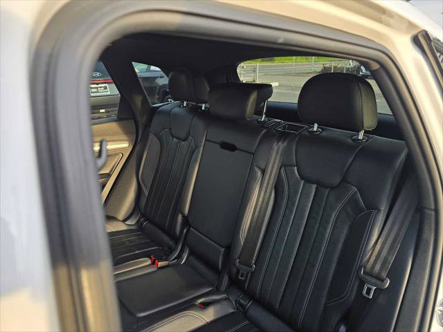 Used 2025 Audi Q5 2.0T Premium image 20