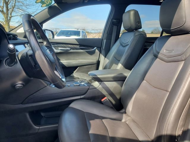 Certified 2022 Cadillac XT6 Premium Luxury AWD/4WD image 9