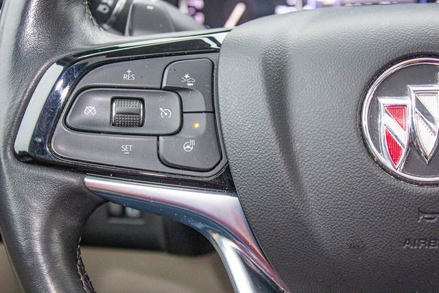 Used 2022 Buick Enclave Avenir w/ Avenir Technology Package image 27