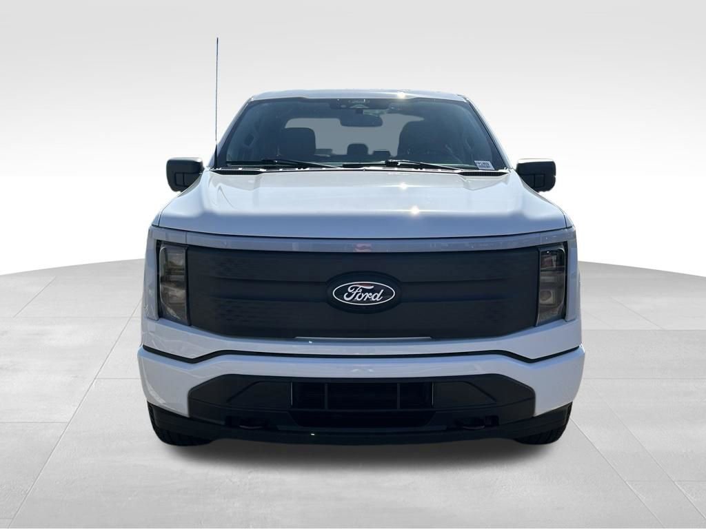 Used 2025 Ford F150 Lightning XLT AWD/4WD image 8