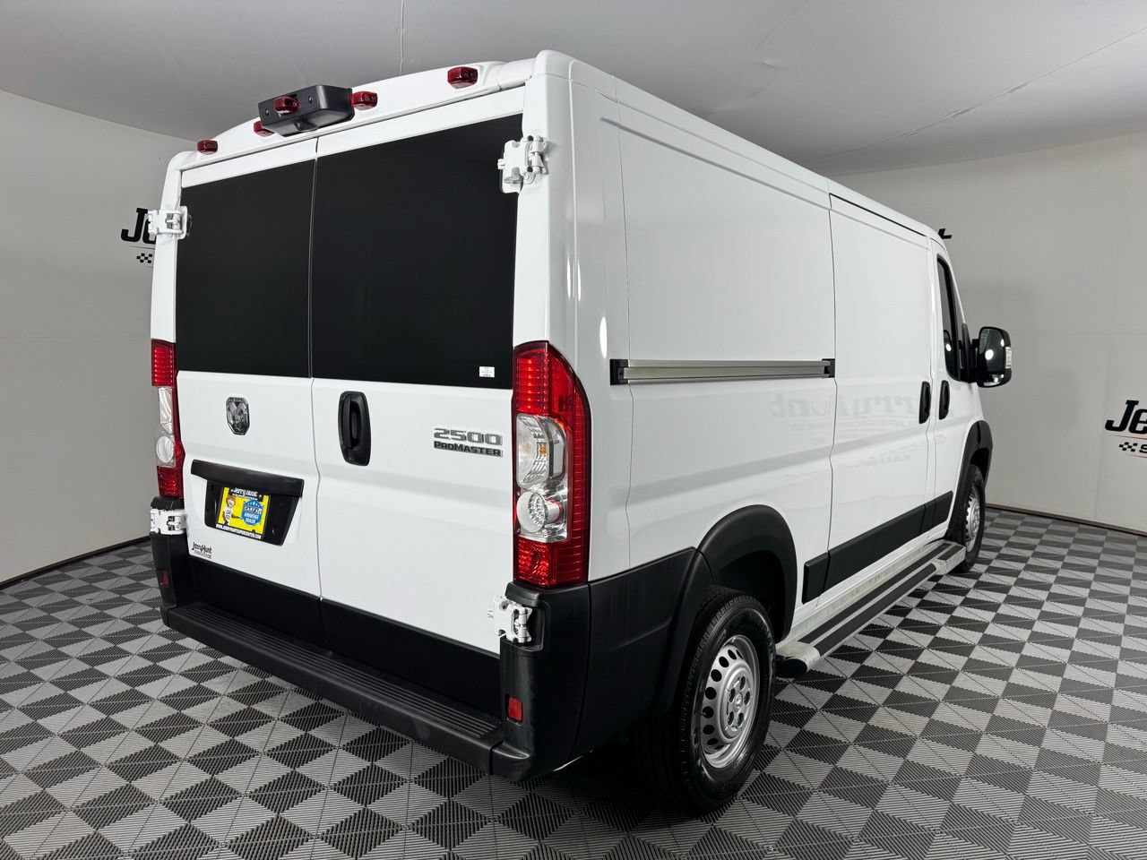 Used 2025 RAM ProMaster 2500 w/ U-Haul Equipment Group FWD image 6