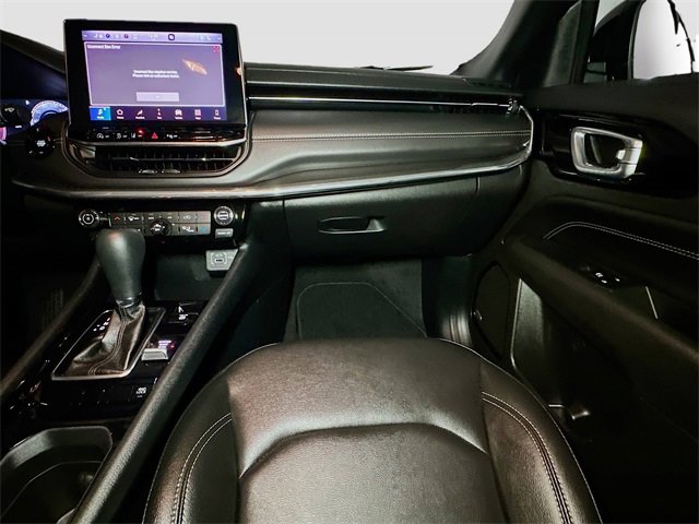 Used 2024 Jeep Compass Limited w/ High Altitude Package image 33