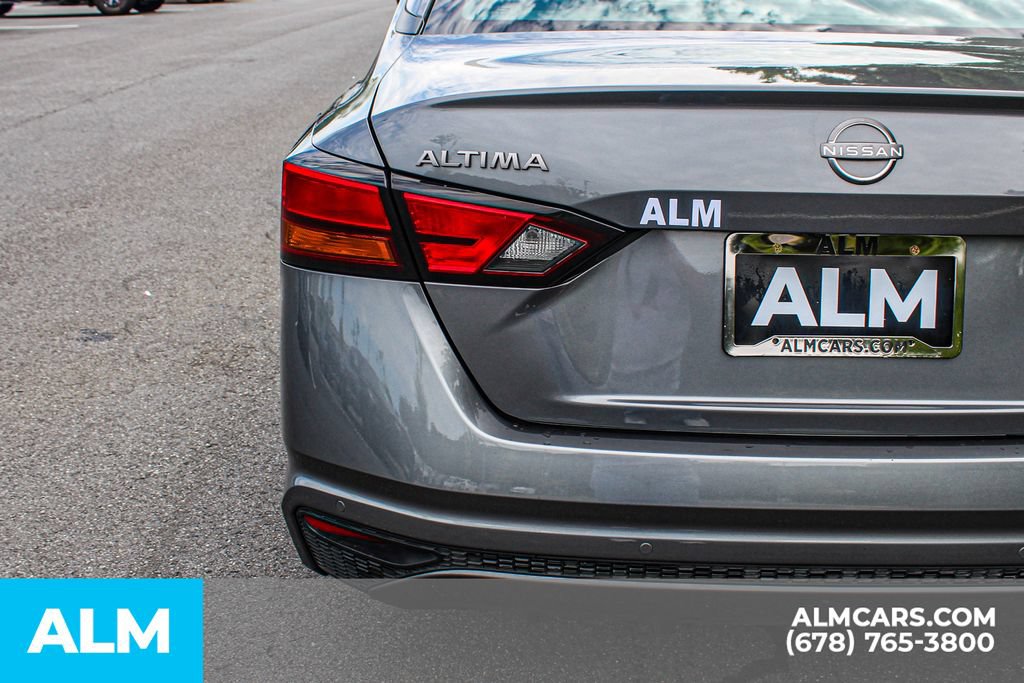 Used 2024 Nissan Altima 2.5 SV FWD image 12