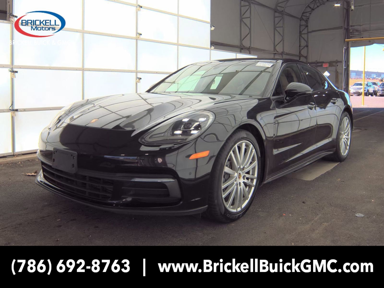 Used 2018 Porsche Panamera 4 image 1