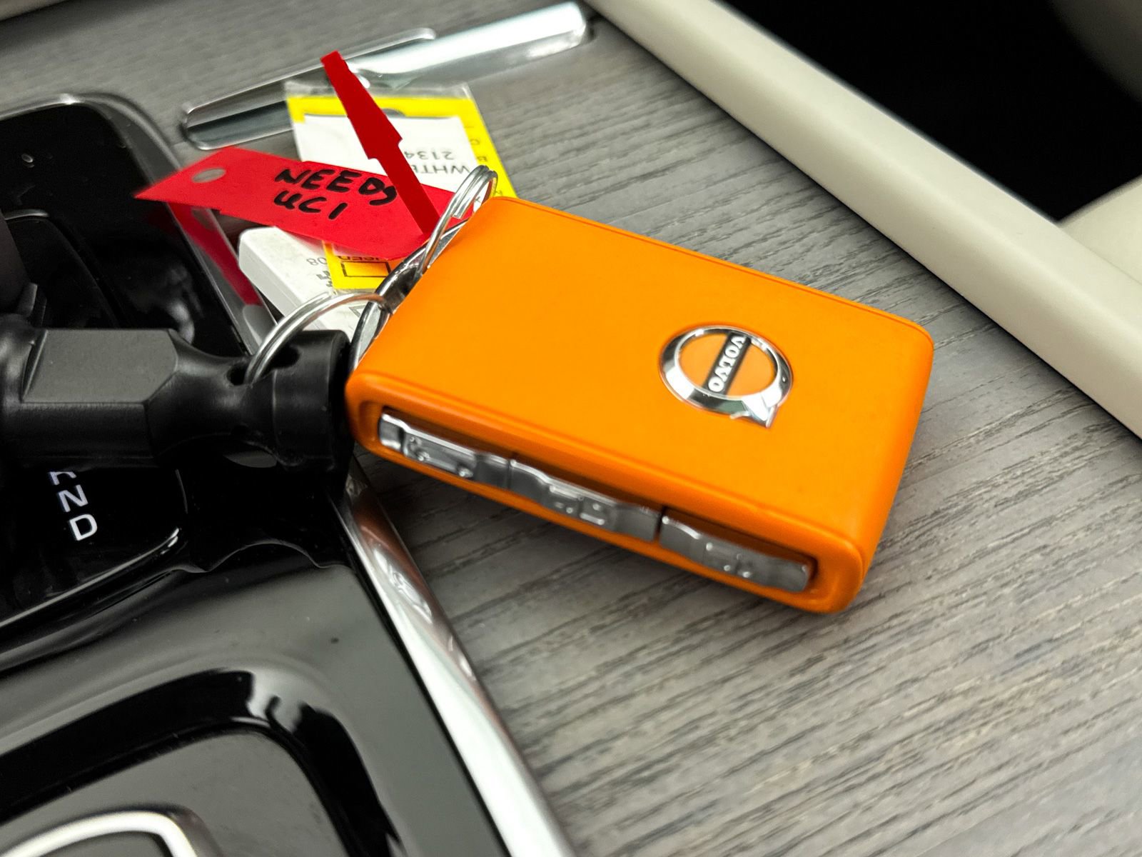 Used 2024 Volvo XC90 T8 Plus w/ Protection Package Premier image 40