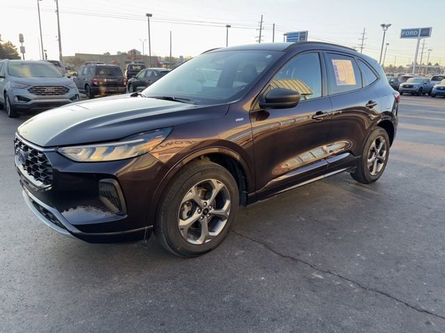Certified 2023 Ford Escape ST-Line w/ Tech Pack #1 AWD/4WD image 19