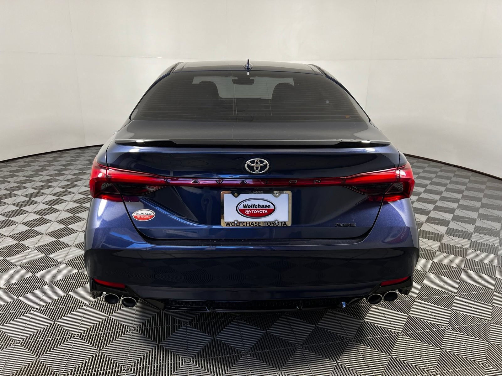 Used 2019 Toyota Avalon XSE FWD image 7