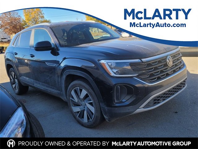 Used 2024 Volkswagen Atlas Cross Sport SE image 1