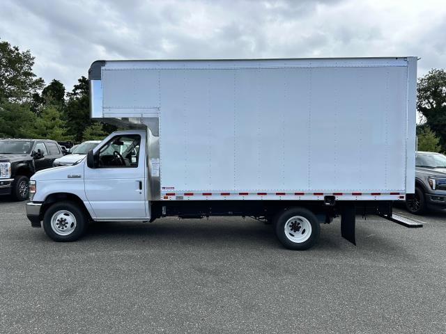 New 2025 Ford E-350 and Econoline 350 Super Duty w/ Driver's Safety Package RWD image 2