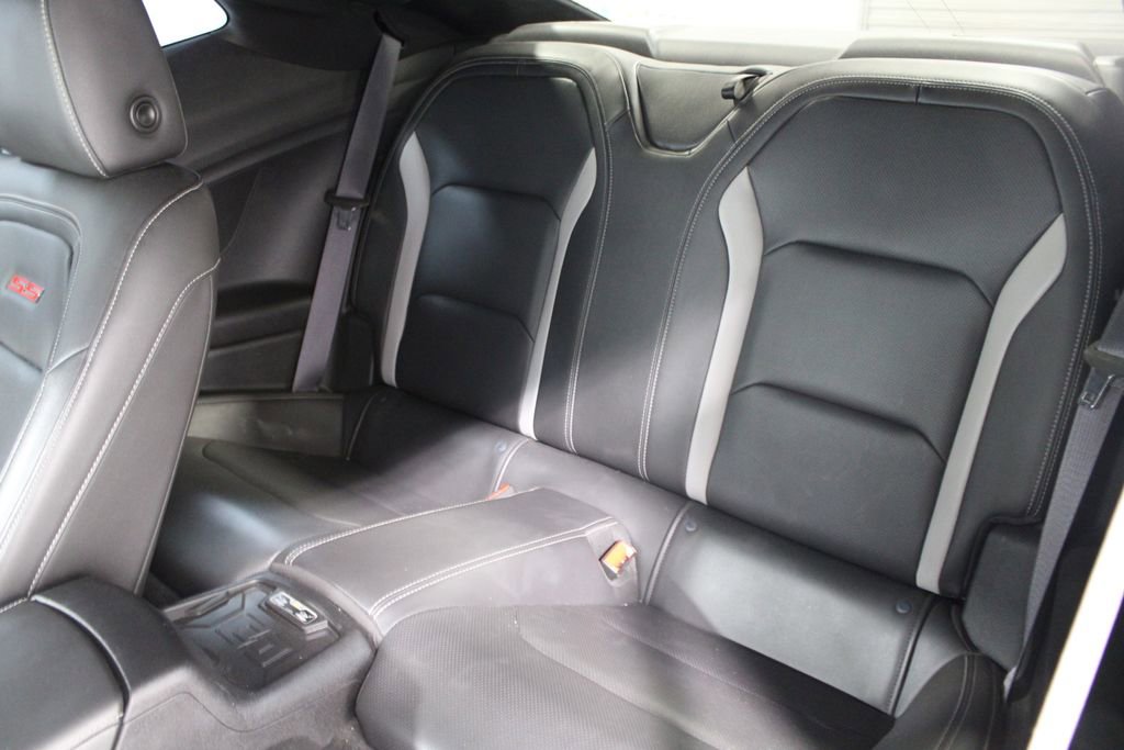Used 2016 Chevrolet Camaro SS image 17