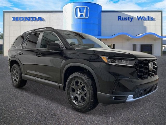 New 2025 Honda Pilot TrailSport