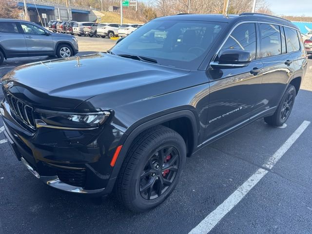 Used 2022 Jeep Grand Cherokee L Limited w/ Luxury Tech Group II AWD/4WD image 4