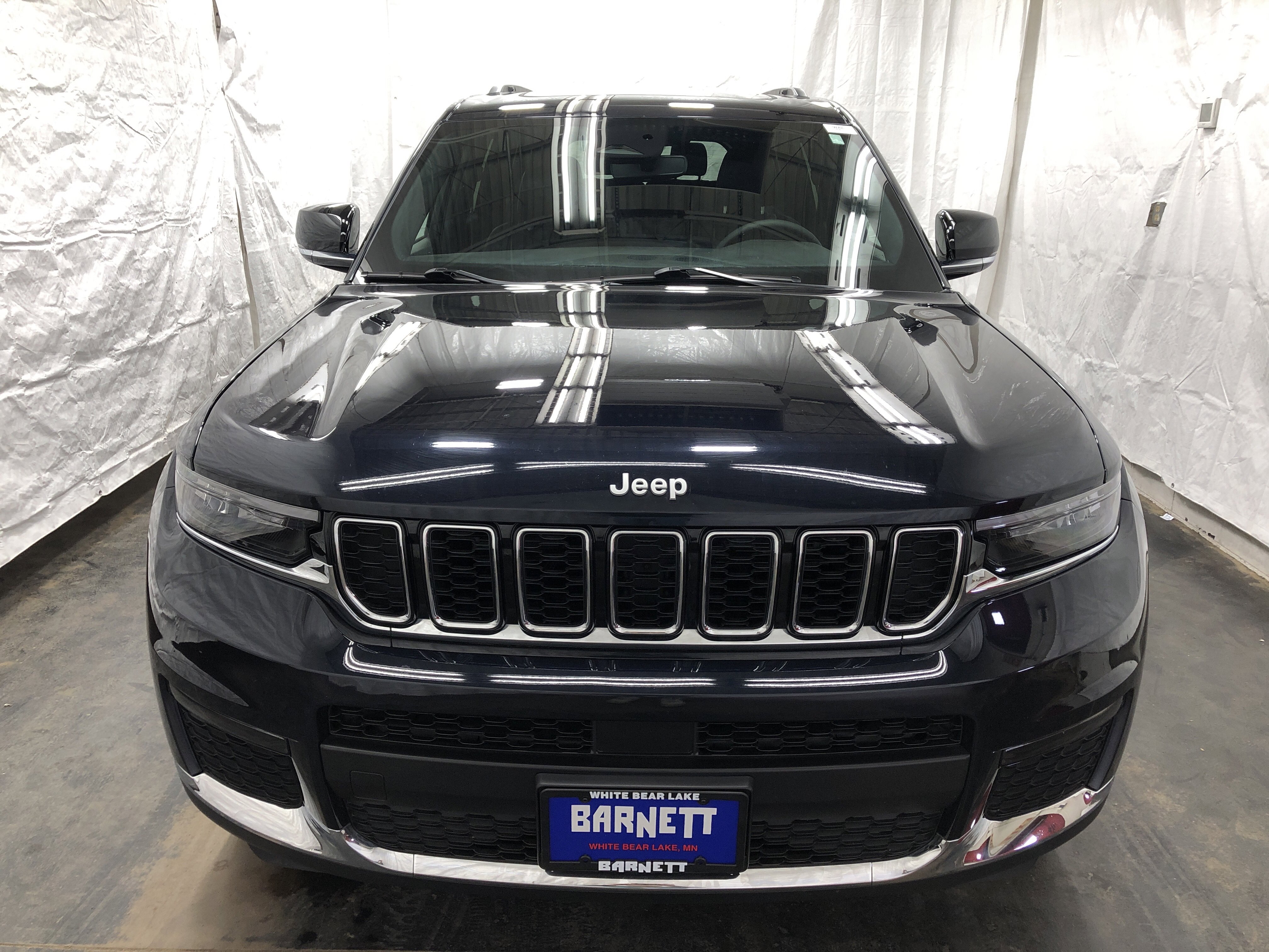 Certified 2024 Jeep Grand Cherokee L Limited w/ Trailer Tow Package AWD/4WD image 7