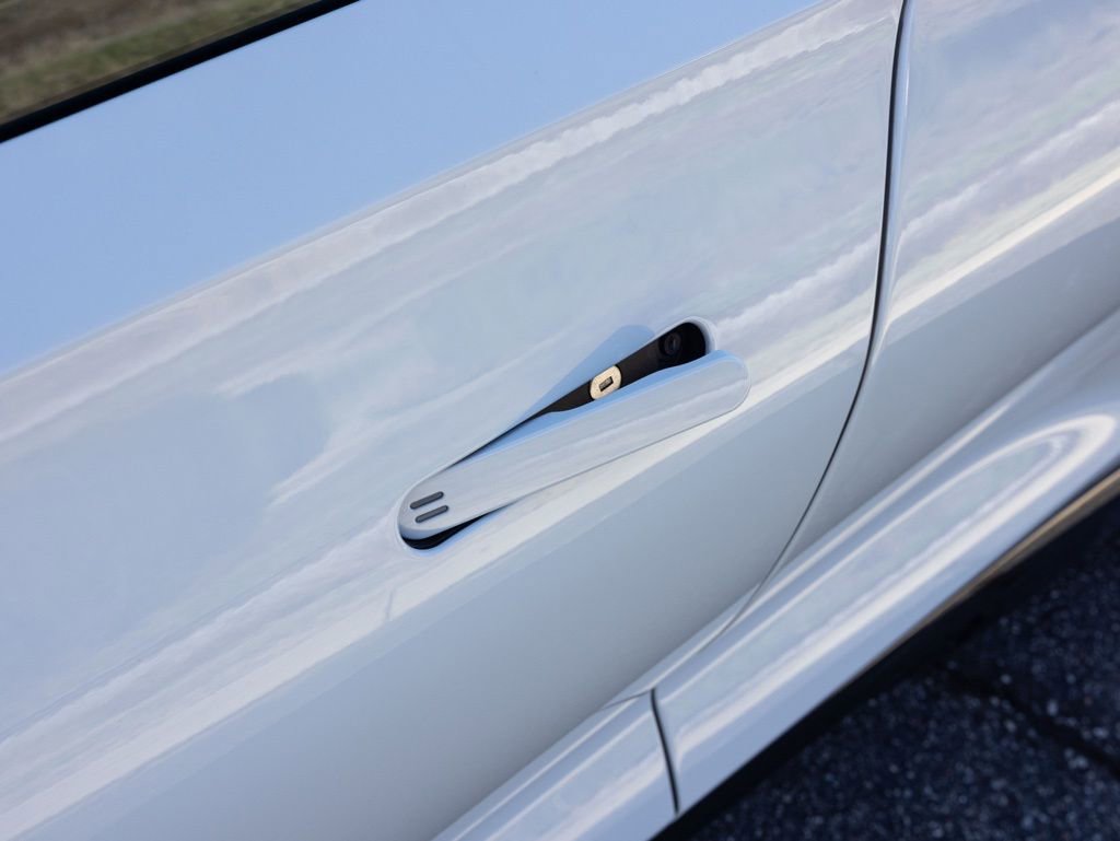 New 2026 Aston Martin DBX 707 image 21