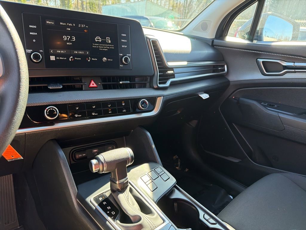 Certified 2024 Kia Sportage LX image 18