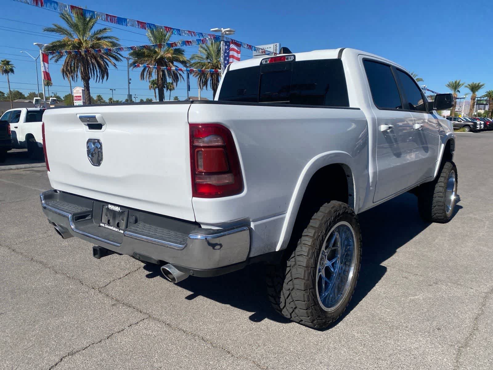 Used 2022 RAM 1500 Laramie AWD/4WD image 6