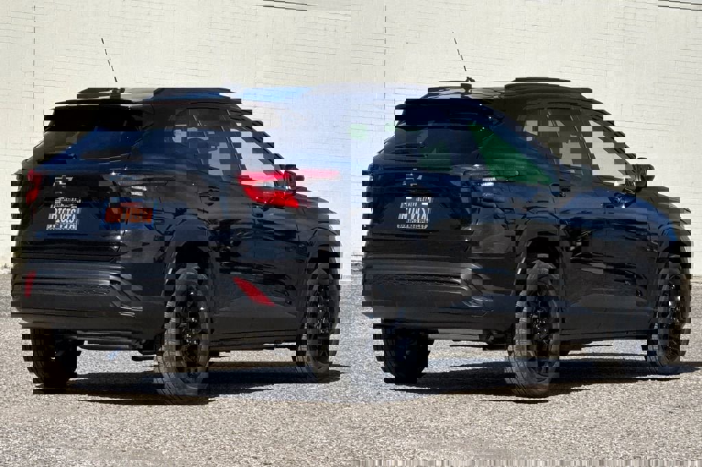 New 2026 Chevrolet Trax LT w/ Midnight Edition image 4